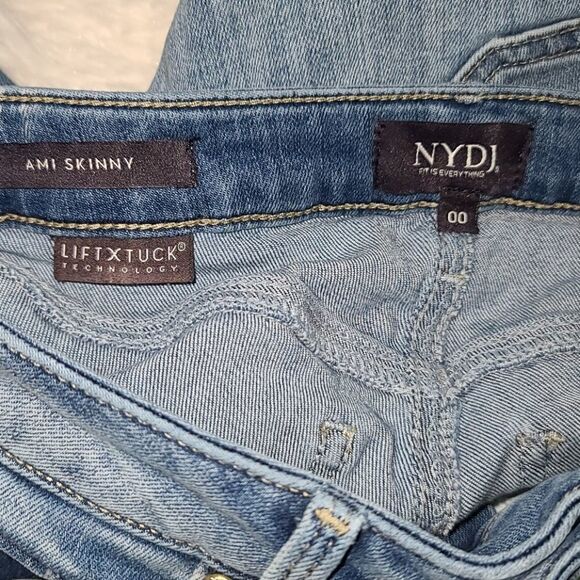NYDJ Ami Skinny Cropped Jeans Size 00 - Picture 8 of 8